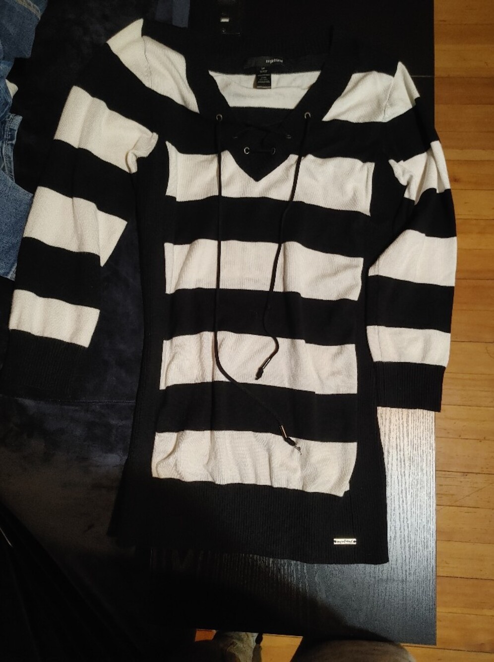 Ex-girlfriend Striped Black and White Lace-Up Hooded Sweater Tunic